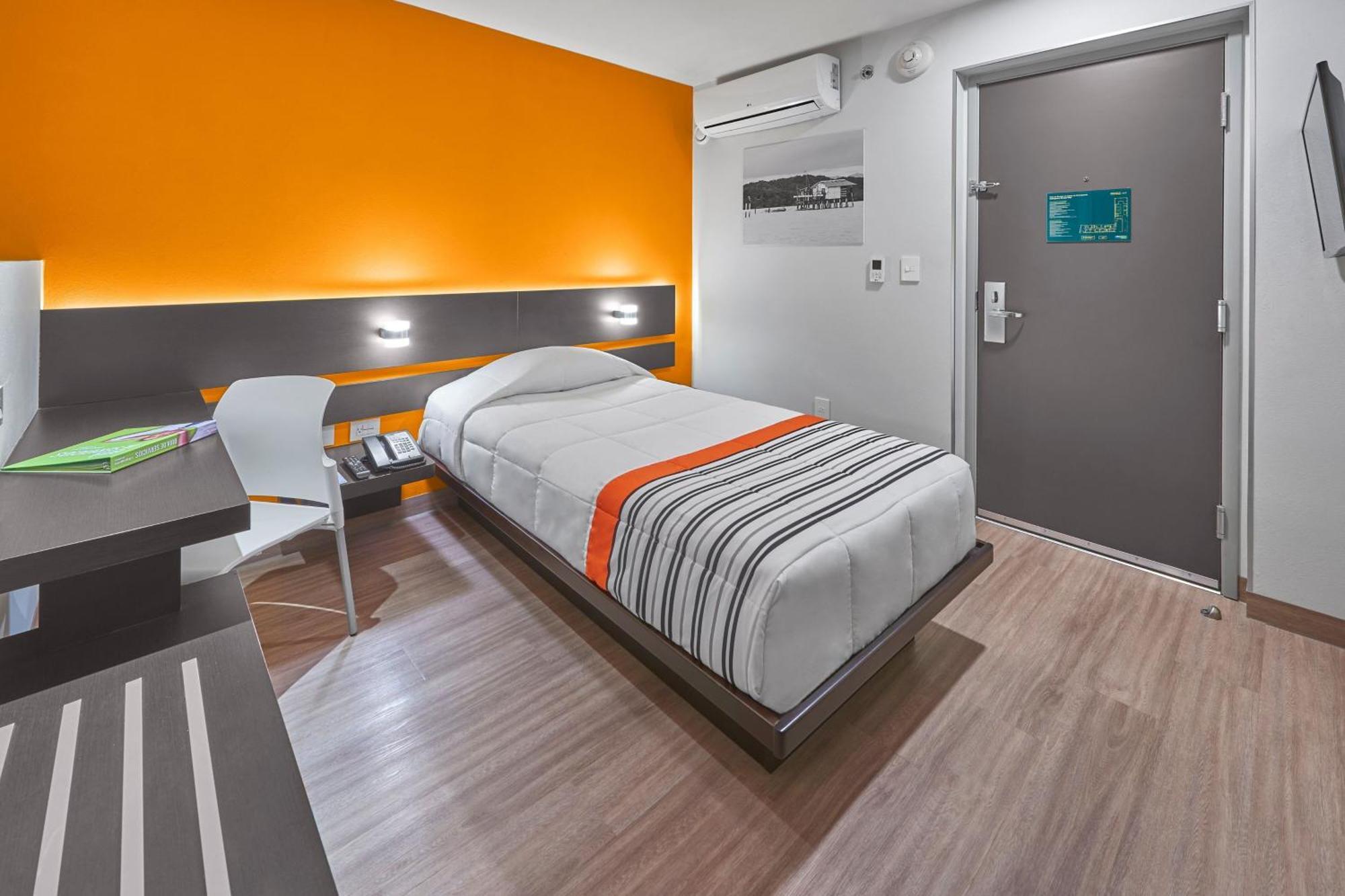 City Express Junior By Marriott Ciudad De Mexico Sullivan Esterno foto