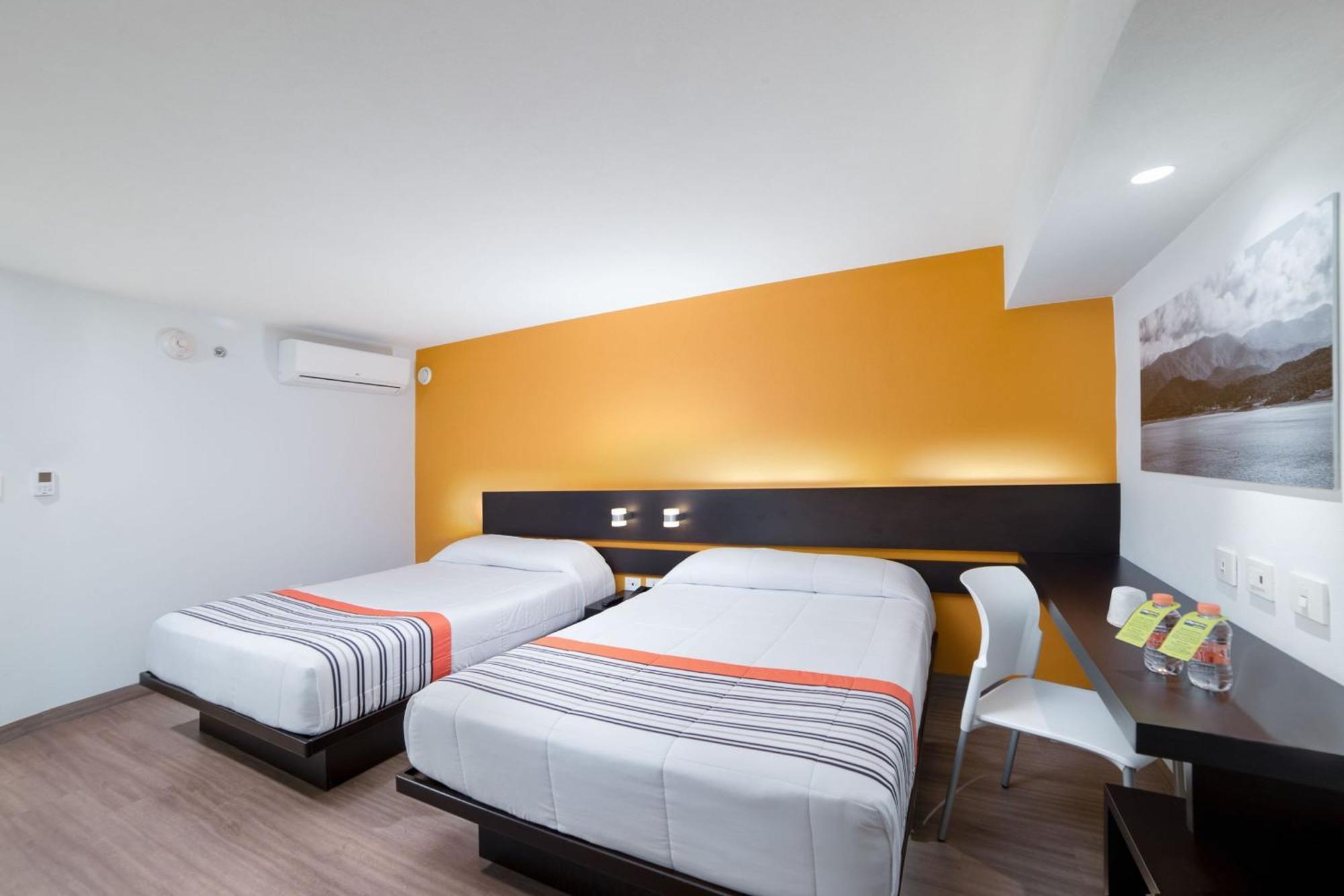 City Express Junior By Marriott Ciudad De Mexico Sullivan Esterno foto